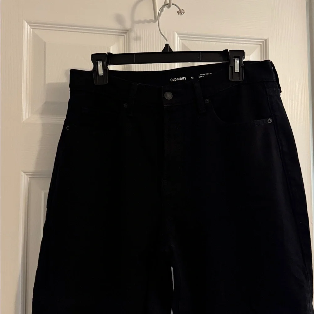 Old Navy Extra High-Rise Ski-Hi Straight Secret Slim Pockets Black Jeans Size 12